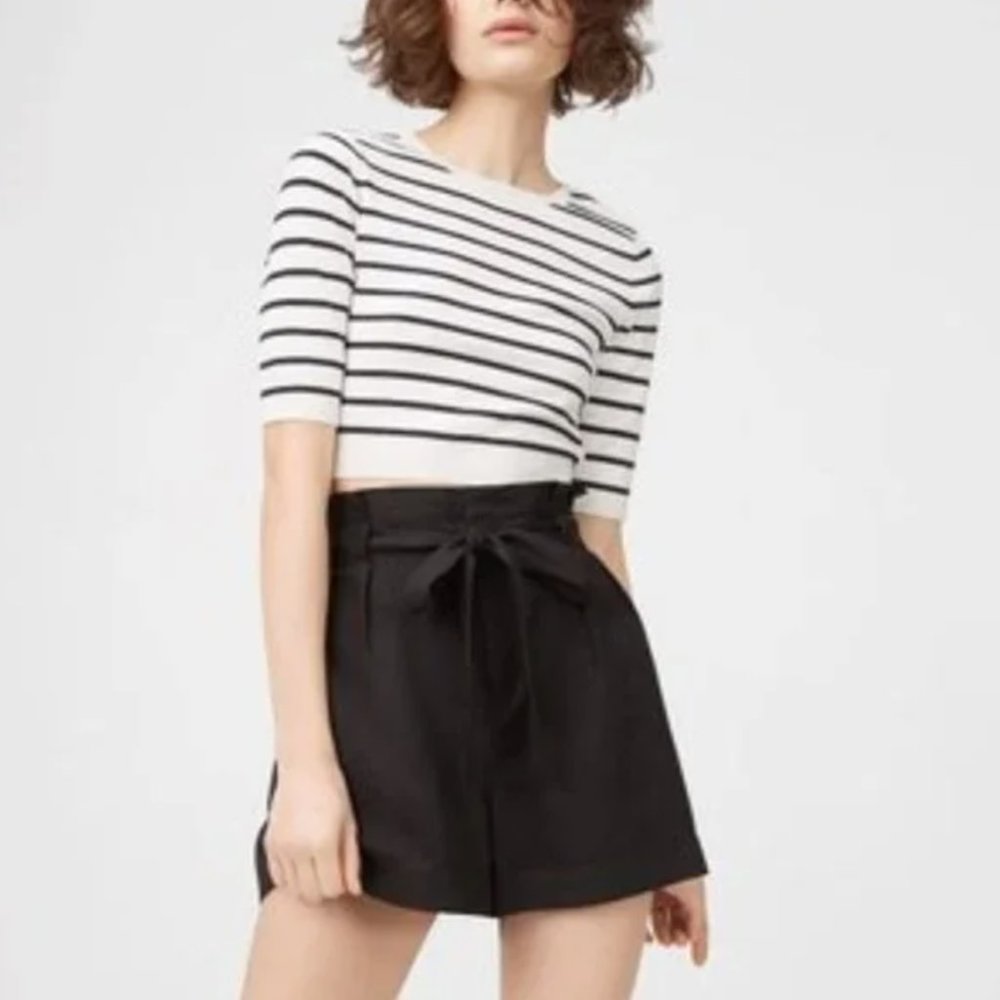 Club Monaco Kimi Cropped Crewneck Sweater Navy and White Stripe Size XS